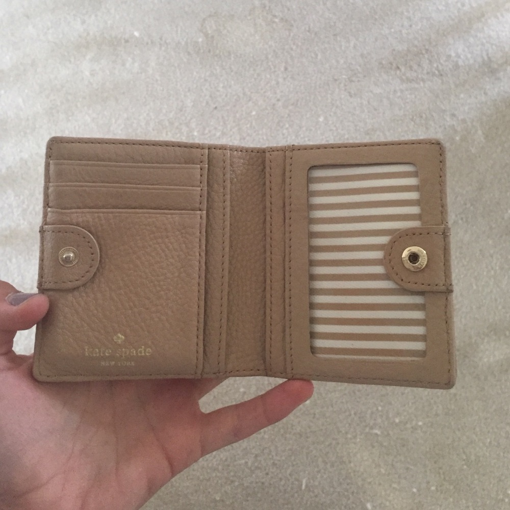 Kate Spade Wallet - Picture 2 of 4